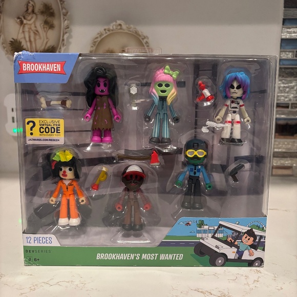 Roblox DevSeries BROOKHAVEN'S MOST WANTED 6 Action Figures NEW 2023 Jazwares - Picture 1 of 7
